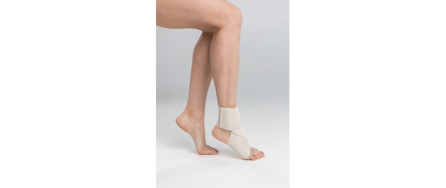 Elastic bandage for the foot joint, model 104